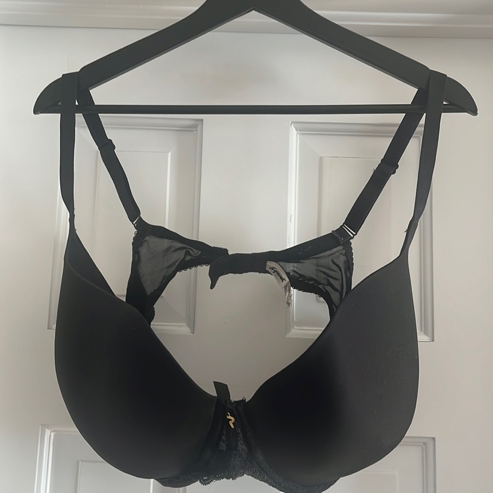 Black Gossard, plunging bra. Size 38I us / 38G uk